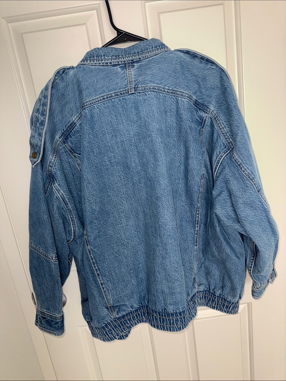 Abercrombie & Fitch relaxed, denim bomber jacket - Picture 10 of 10